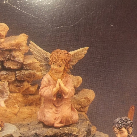 House of Lloyd Christmas Around the World The Presepio Nativity Scene (read) - Picture 6 of 7